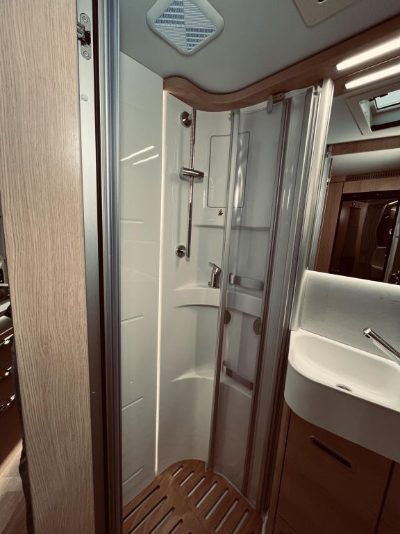 HYMER-ERIBA I 580 Dachklima, Solar, Sat, TV Ansicht 29 für Fahrzeugdetailseite