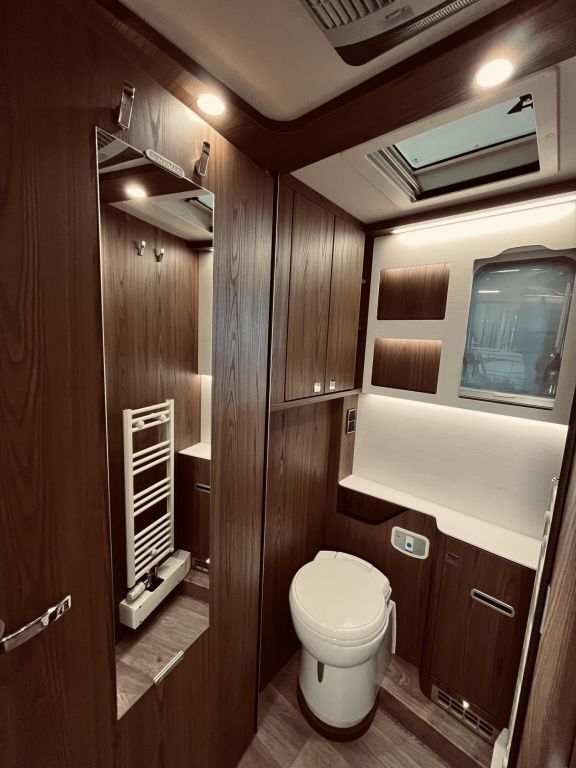 HYMER-ERIBA I 890 Ansicht 29 für Fahrzeugdetailseite
