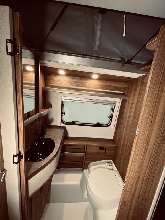 HYMER-ERIBA 642 Ansicht 22 für Fahrzeugdetailseite