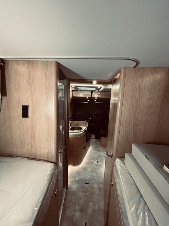 HYMER-ERIBA I 680 BlackLine 27.580,- EUR Vorteil Ansicht 25 für Fahrzeugdetailseite