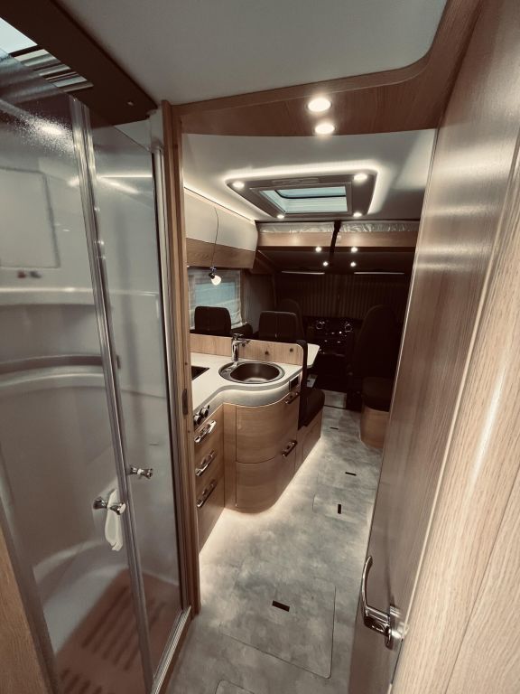 HYMER-ERIBA I 680 BlackLine 27.580,- EUR Vorteil Ansicht 26 für Fahrzeugdetailseite