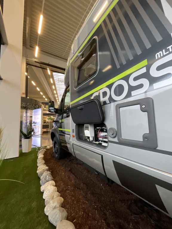 HYMER-ERIBA 570 CrossOver Ansicht 21 für Fahrzeugdetailseite