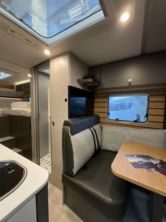 HYMER-ERIBA 570 CrossOver Ansicht 23 für Fahrzeugdetailseite