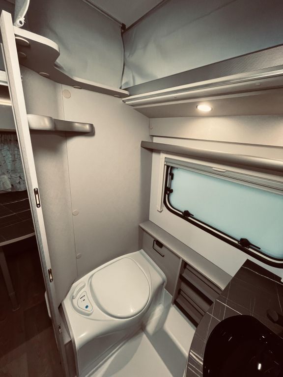 HYMER-ERIBA 560 Ansicht 21 für Fahrzeugdetailseite