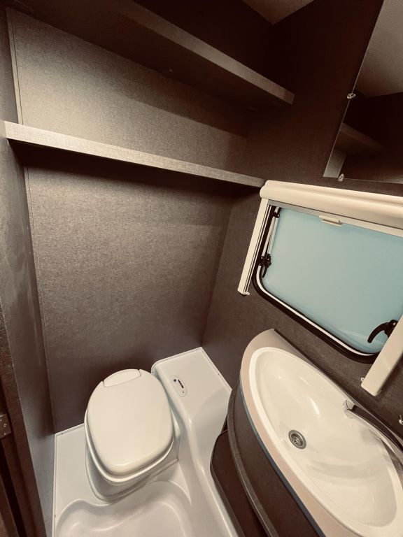 DETHLEFFS 410 LK 4.000 Euro Preisvorteil 1.360 kg Ansicht 21 für Fahrzeugdetailseite