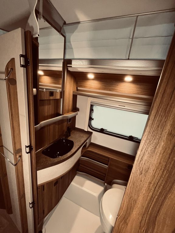 HYMER-ERIBA 642 Ansicht 21 für Fahrzeugdetailseite