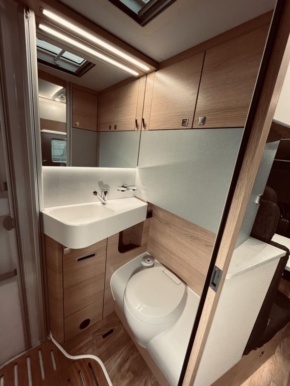 HYMER-ERIBA I 580 Solar, Premium, Sat, TV, Ansicht 23 für Fahrzeugdetailseite