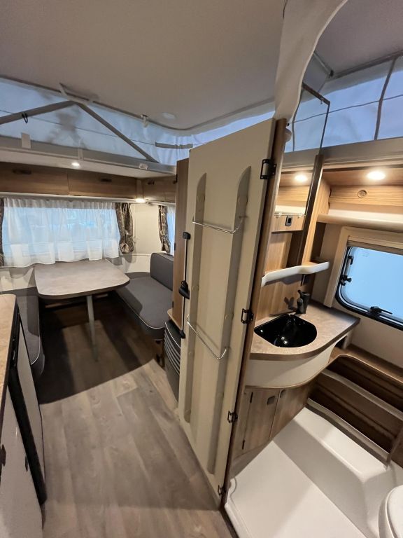 HYMER-ERIBA 530 Ansicht 24 für Fahrzeugdetailseite