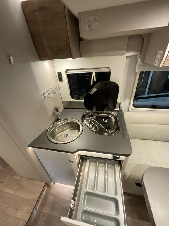 HYMER-ERIBA 685 Dieselheizung, Winterpaket, Hubbett Ansicht 21 für Fahrzeugdetailseite