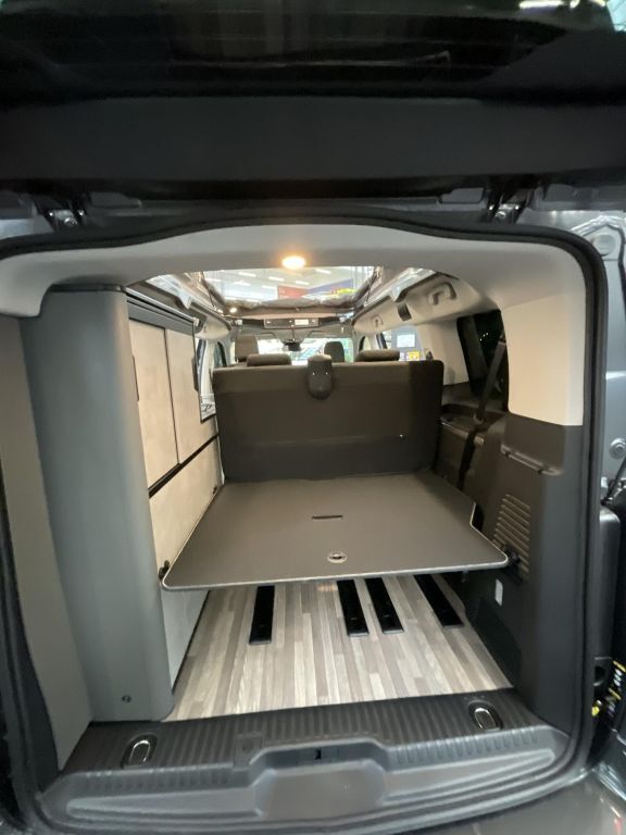 CROSSCAMP 5.0 F Kompakter CamperVan 4.95 m Ansicht 14 für Fahrzeugdetailseite