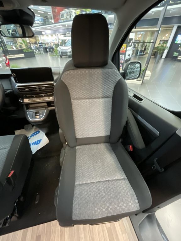 CROSSCAMP 5.0 F Kompakter CamperVan 4.95 m Ansicht 15 für Fahrzeugdetailseite