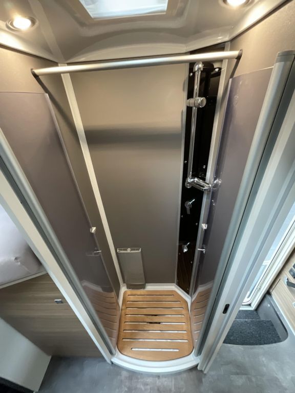 DETHLEFFS A 6820-2 Ansicht 8 für Fahrzeugdetailseite