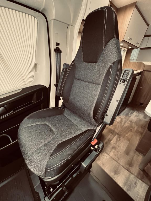 CARADO V132 Automatik, 10.489 EUR Vorteil! Ansicht 11 für Fahrzeugdetailseite