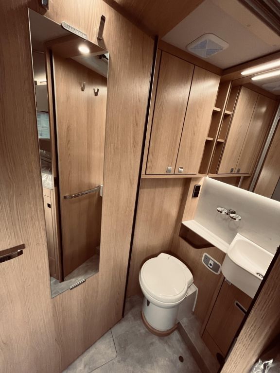 HYMER-ERIBA T 680 BlackLine Ansicht 27 für Fahrzeugdetailseite