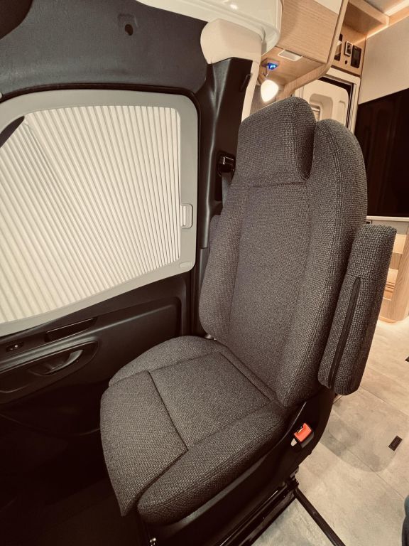 HYMER-ERIBA T 680 BlackLine Ansicht 7 für Fahrzeugdetailseite