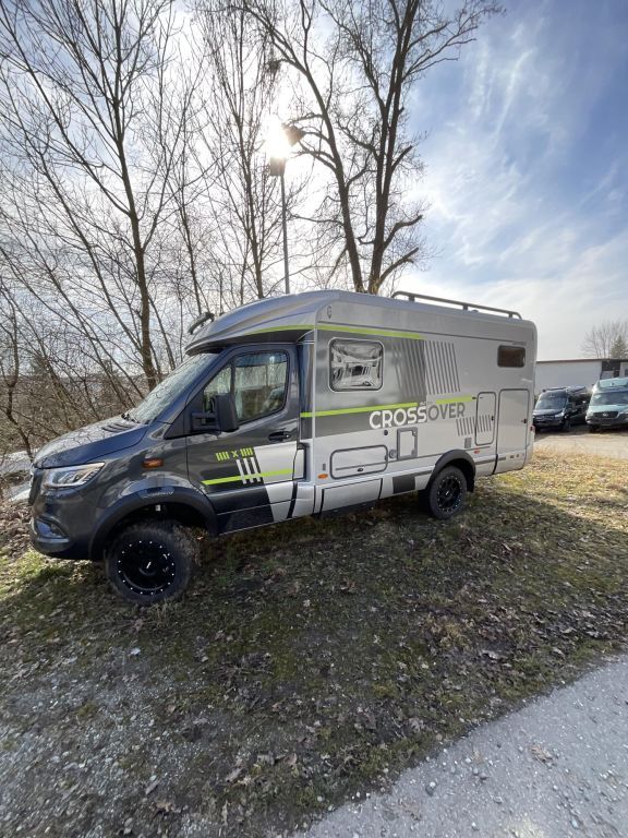 HYMER-ERIBA 570 CrossOver Ansicht 3 für Fahrzeugdetailseite