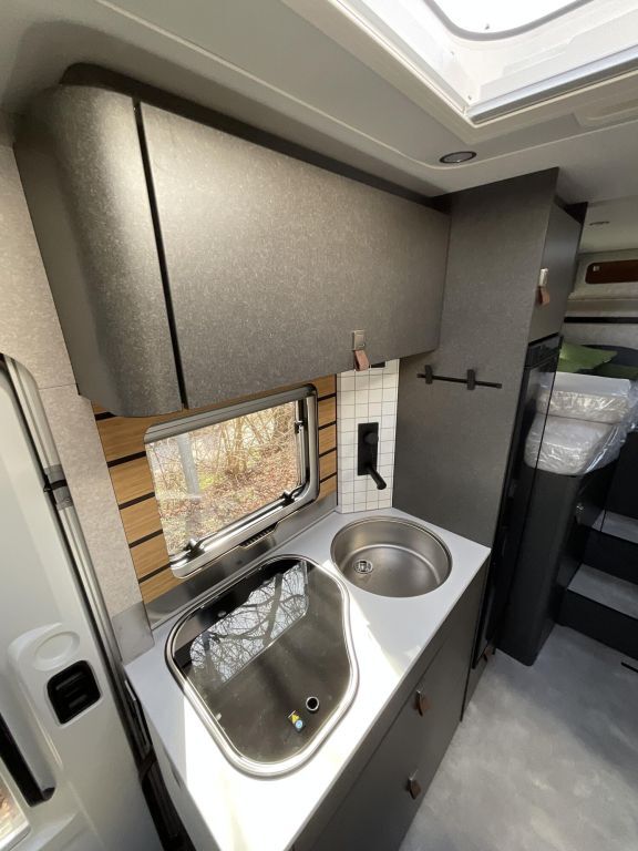 HYMER-ERIBA 570 CrossOver Ansicht 8 für Fahrzeugdetailseite