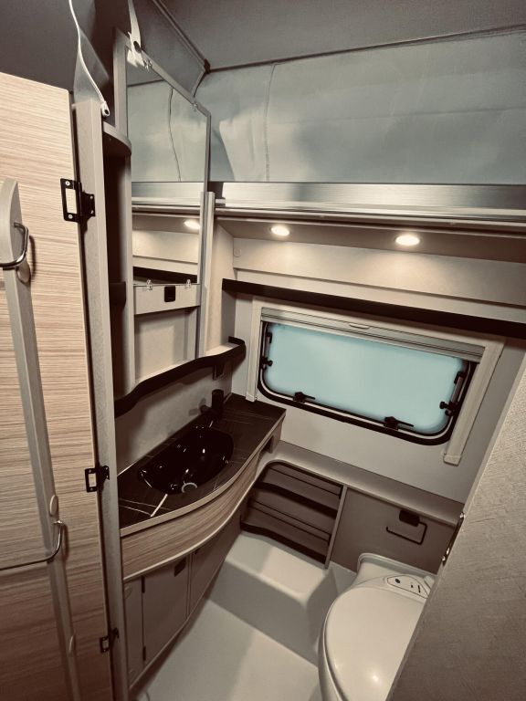 HYMER-ERIBA 530 Markise, Autarkpaket Ansicht 10 für Fahrzeugdetailseite