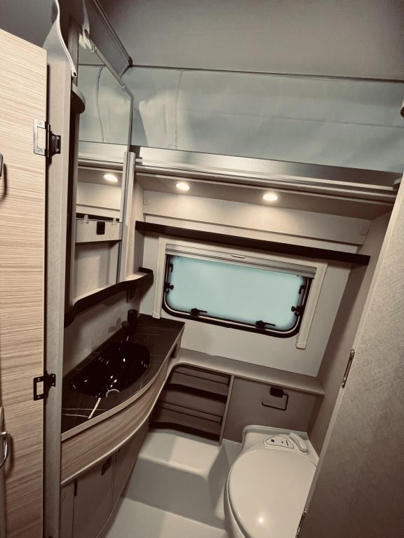HYMER-ERIBA 530 Markise, Autarkpaket Ansicht 11 für Fahrzeugdetailseite