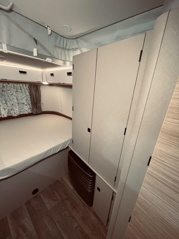 HYMER-ERIBA 530 Markise, Autarkpaket Ansicht 14 für Fahrzeugdetailseite