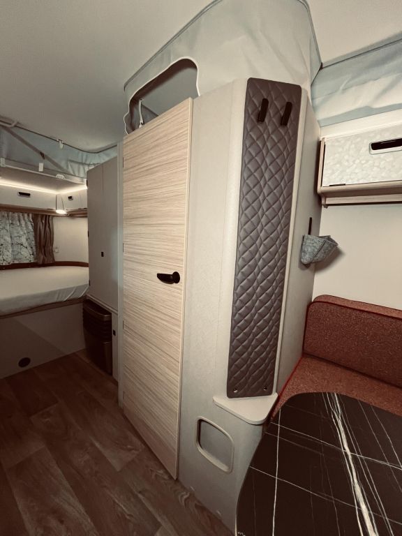 HYMER-ERIBA 530 Markise, Autarkpaket Ansicht 8 für Fahrzeugdetailseite
