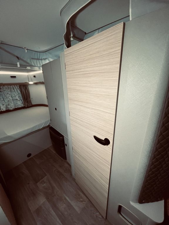 HYMER-ERIBA 530 Markise, Autarkpaket Ansicht 9 für Fahrzeugdetailseite