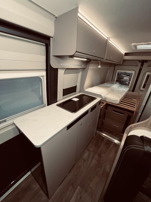 CARADO 640 PRO+ Solar, AHK, Navi, RFK, AWT isoliert Ansicht 10 für Fahrzeugdetailseite