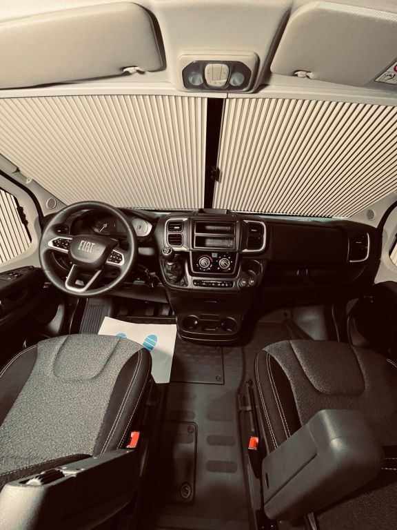 CARADO 640 PRO+ Solar, AHK, Navi, RFK, AWT isoliert Ansicht 5 für Fahrzeugdetailseite