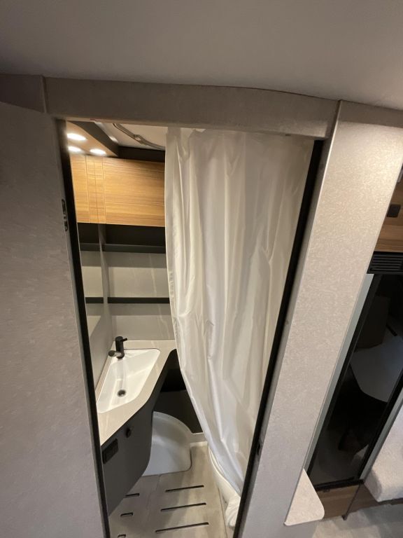 HYMER-ERIBA 442 Markise, Lithium Batterie Ansicht 12 für Fahrzeugdetailseite