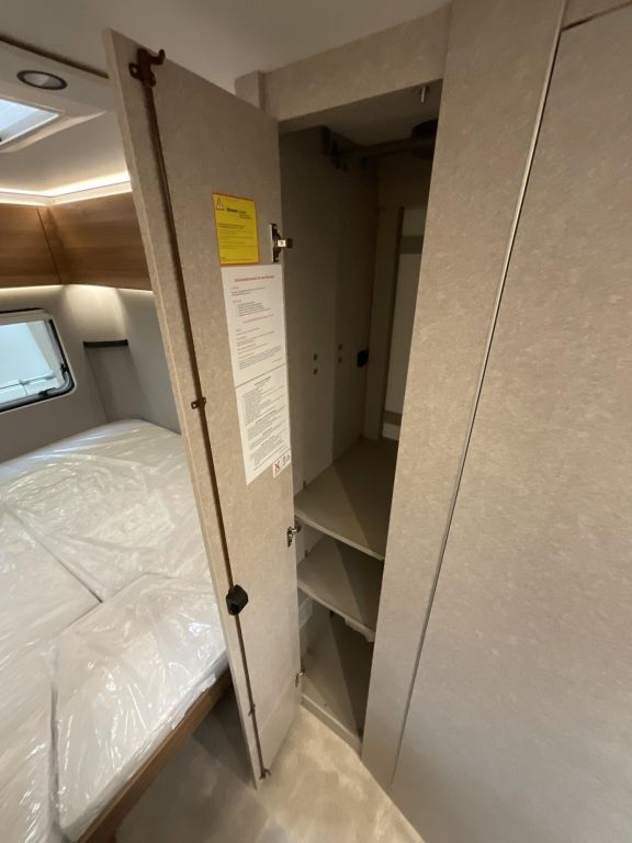 HYMER-ERIBA 442 Markise, Lithium Batterie Ansicht 18 für Fahrzeugdetailseite