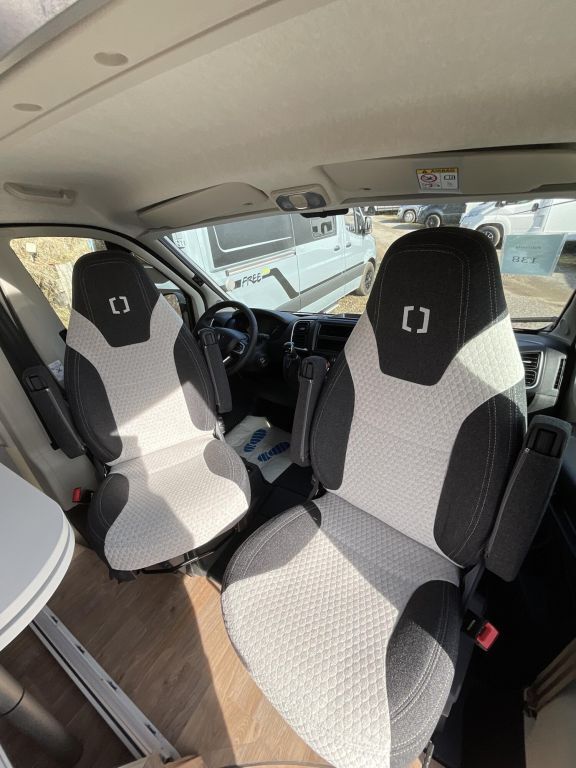 CROSSCAMP 6.4 EF Automatik, AWT isoliert Ansicht 8 für Fahrzeugdetailseite