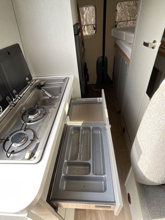 HYMER-ERIBA S Campus Solar, Lithium, AHK Ansicht 8 für Fahrzeugdetailseite