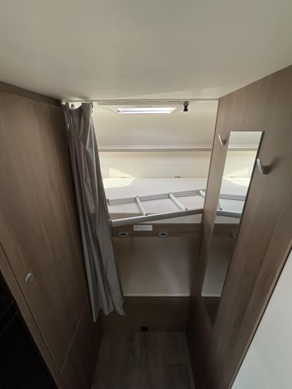 CARADO 361 PRO Markise, Solar, Navi, Smart-TV, Sat Ansicht 12 für Fahrzeugdetailseite