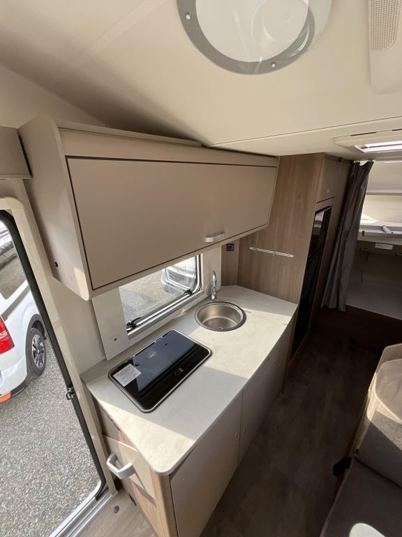 CARADO 361 PRO Markise, Solar, Navi, Smart-TV, Sat Ansicht 13 für Fahrzeugdetailseite