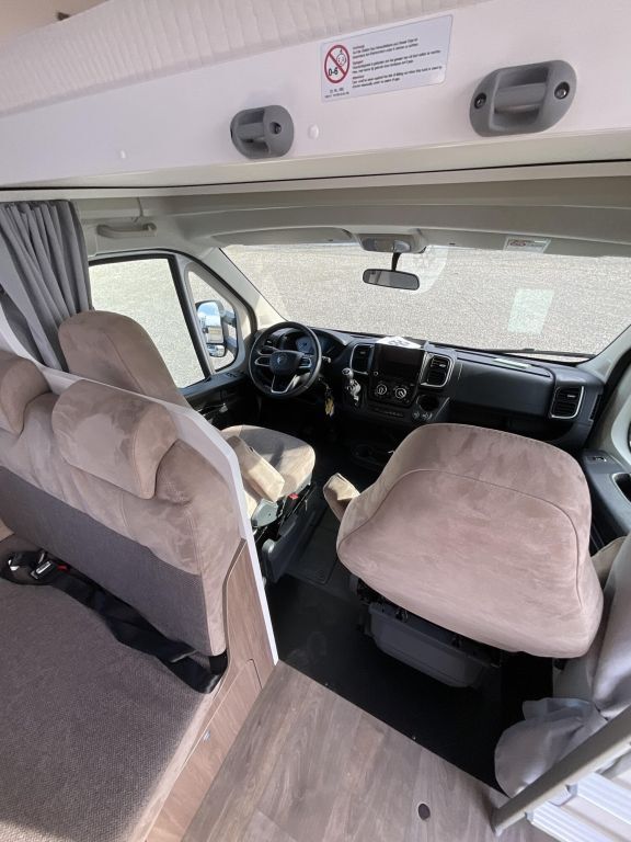 CARADO 361 PRO Markise, Solar, Navi, Smart-TV, Sat Ansicht 18 für Fahrzeugdetailseite