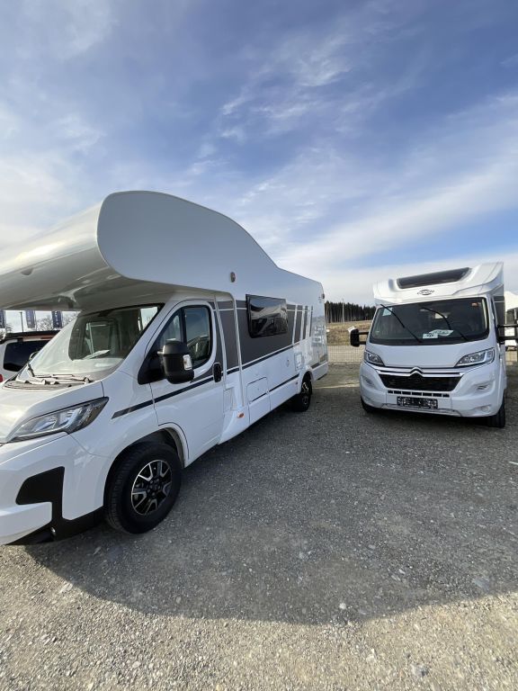 CARADO 361 PRO Markise, Solar, Navi, Smart-TV, Sat Ansicht 5 für Fahrzeugdetailseite