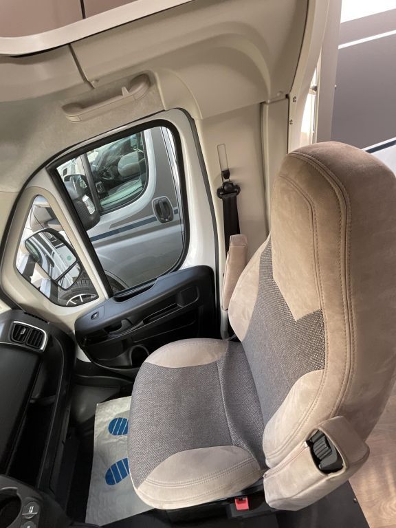 CARADO 464 PRO Ansicht 14 für Fahrzeugdetailseite