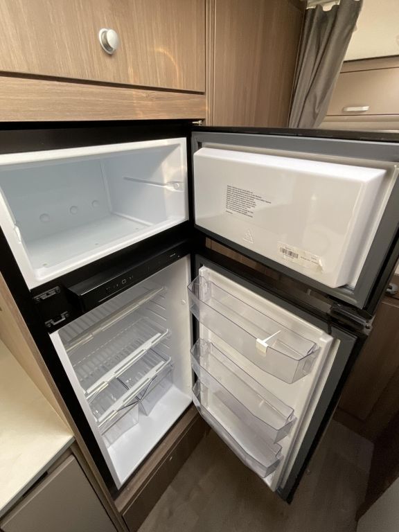 CARADO 464 PRO Ansicht 9 für Fahrzeugdetailseite