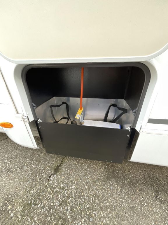 CARADO 464 PRO Solar, Zenec Navi, Premium Smart-TV Ansicht 7 für Fahrzeugdetailseite