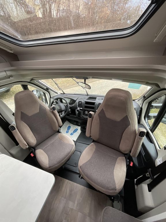 CARADO 448 Markise, Automatik Ansicht 15 für Fahrzeugdetailseite