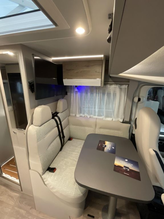 HYMER-ERIBA 474 180 PS, Automatik, Solar, Markise, Ansicht 11 für Fahrzeugdetailseite