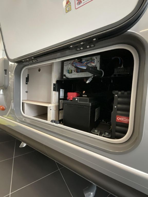 HYMER-ERIBA 474 180 PS, Automatik, Solar, Markise, Ansicht 18 für Fahrzeugdetailseite