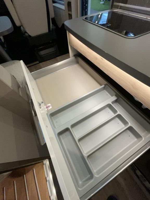 HYMER-ERIBA 474 180 PS, Automatik, Solar, Markise, Ansicht 20 für Fahrzeugdetailseite