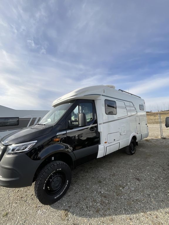 HYMER-ERIBA 580 4x4, Solar, Sat, TV, Premium, Autark Ansicht 1 für Fahrzeugdetailseite