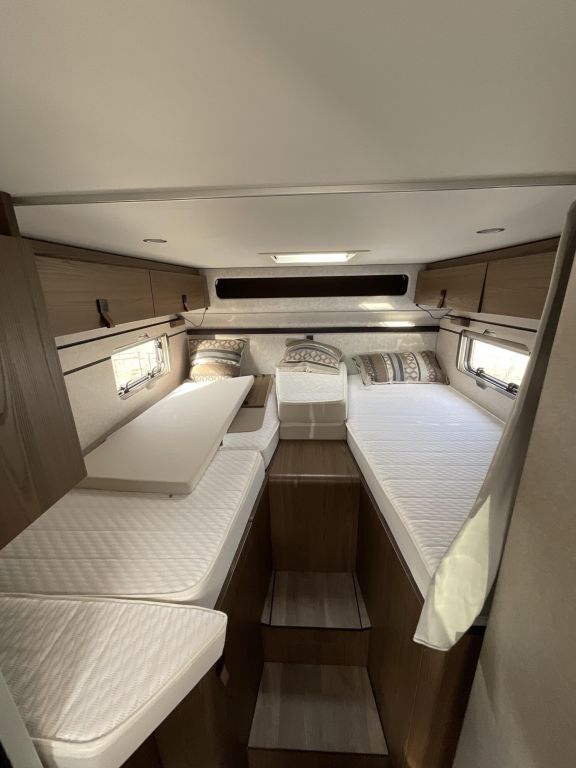 HYMER-ERIBA 580 4x4, Solar, Sat, TV, Premium, Autark Ansicht 11 für Fahrzeugdetailseite