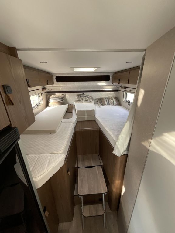 HYMER-ERIBA 580 4x4, Solar, Sat, TV, Premium, Autark Ansicht 12 für Fahrzeugdetailseite