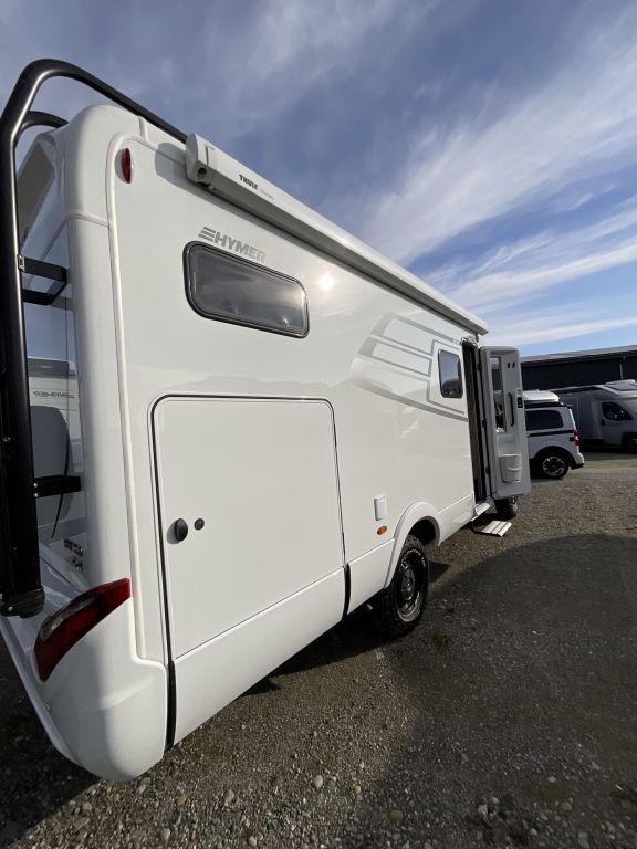 HYMER-ERIBA 580 4x4, Solar, Sat, TV, Premium, Autark Ansicht 5 für Fahrzeugdetailseite