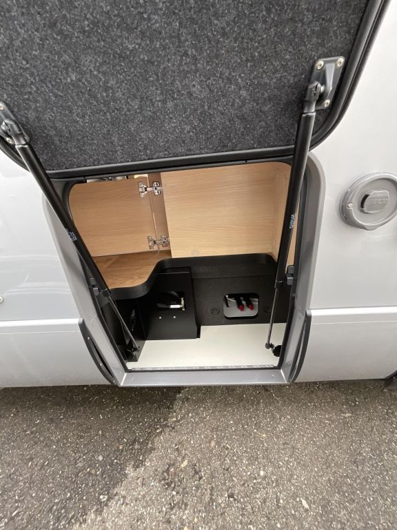 HYMER-ERIBA I 580 Solar, Markise, Sat, wenig km Ansicht 5 für Fahrzeugdetailseite