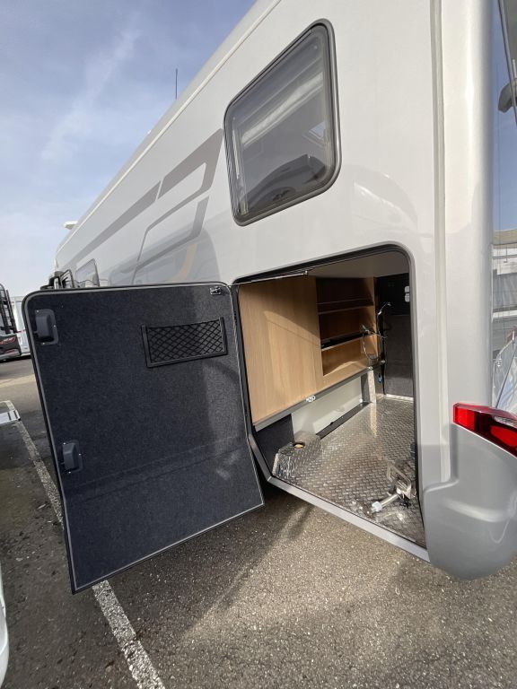 HYMER-ERIBA I 580 Solar, Markise, Sat, wenig km Ansicht 9 für Fahrzeugdetailseite