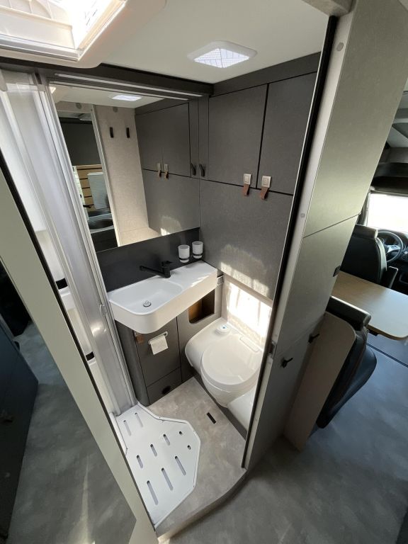 HYMER-ERIBA 580 CrossTrail Router+Sat+Bike Carrier Ansicht 12 für Fahrzeugdetailseite